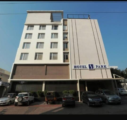 Hotel-S-Park Khammam Kültér fotó